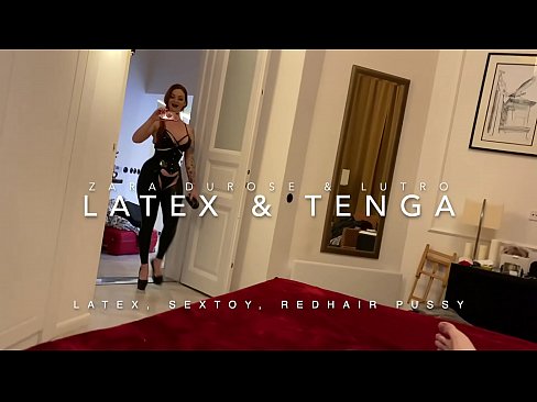 ❤️ Jaruma mai jajayen kaya sanye da rigar latex mai cin duri ☑ Batsa vk ️❤